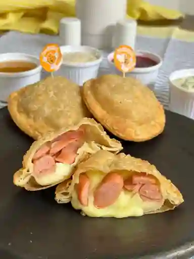 Pastel de Salchicha Queso
