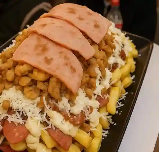 Salchi Mixta Costeña