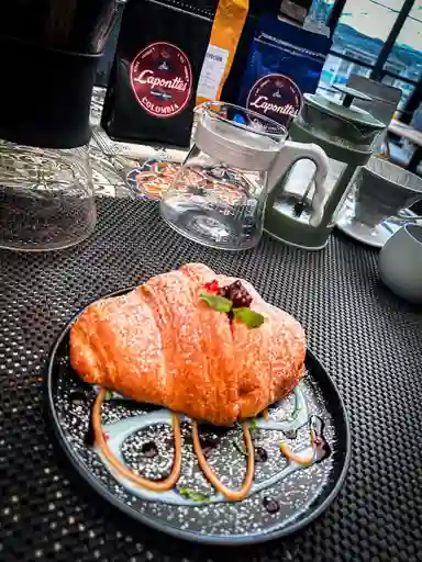 Croissant Arequipe y Banano