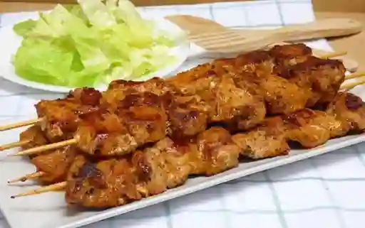 Pincho Pollo y Res