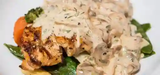 Pechuga en Salsa de Champiñones