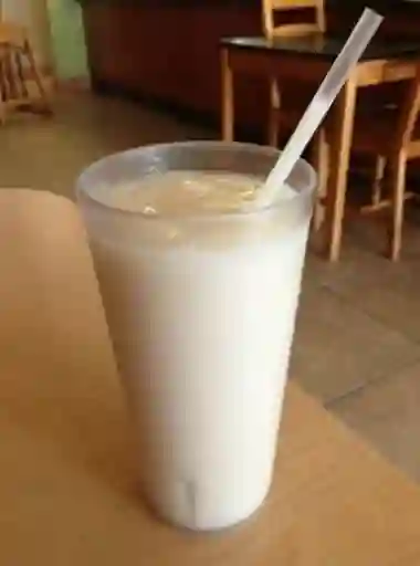 Jugo Natural en Leche de Guanábana 16 Oz