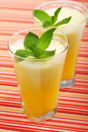 Jugo Natural en Agua de Melón 16 Oz
