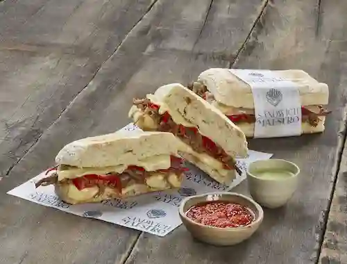 Sándwich de Res