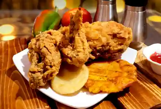 Badeja de Pollo Broaster