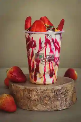 Fresas con Crema Mediana 12 Oz