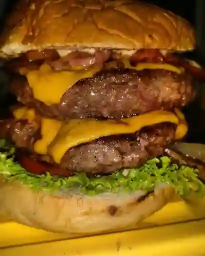 Hamburguesa Artesanal Doble Carne