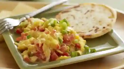 Arepa con Huevo y Chorizo