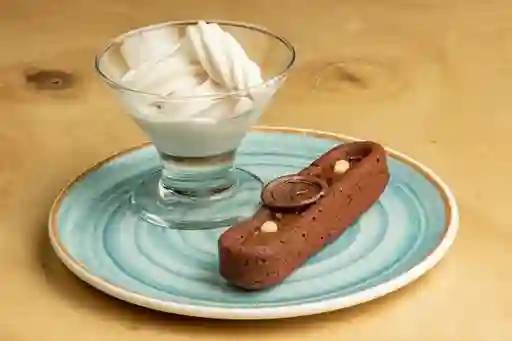 Brownie Tibio + Helado