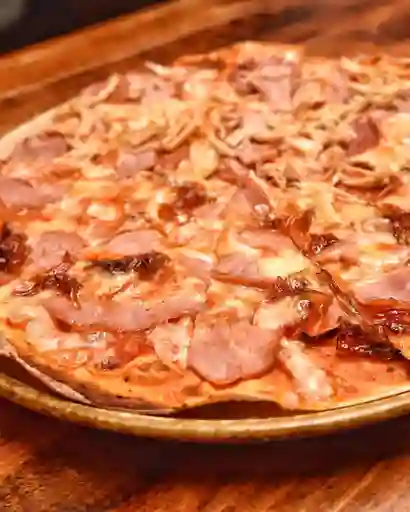 Pizza Jamón Ahumado con Confitura