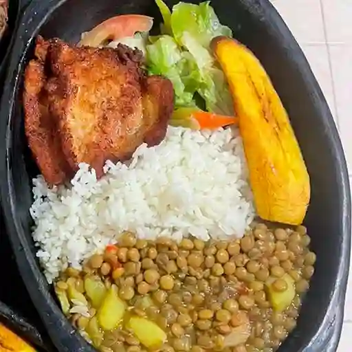 Almuerzo Tradicional Casero