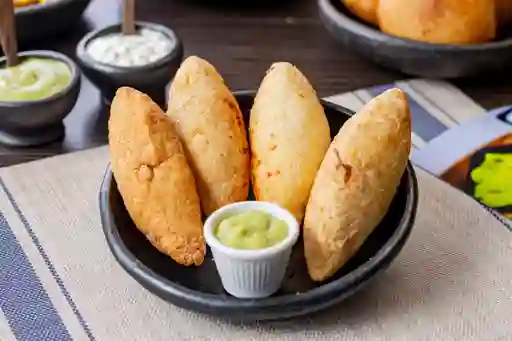 Carimañola de Carne X 4