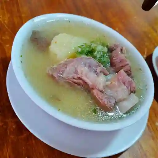Caldo de Costilla