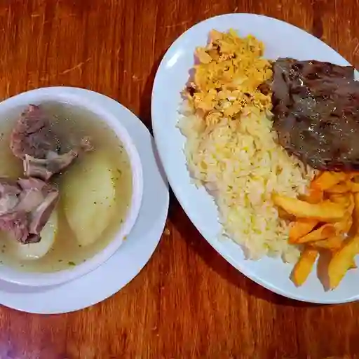 Moñona con Caldo
