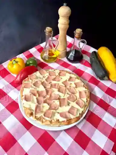 Pizza Jamón con Queso