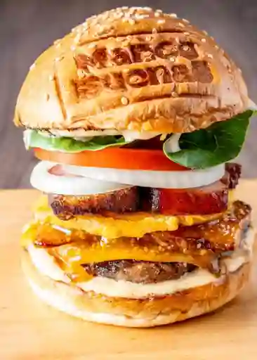 Combo Hamburguesa Manos Master 2025