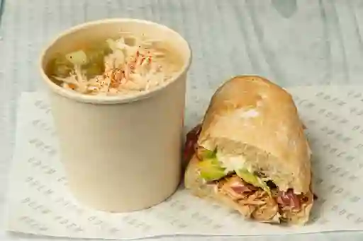 Combo Sopa de Verduras 1/2 Torta Pollo