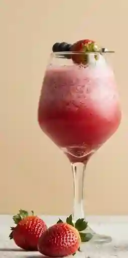 Limonada de Fresa y Arandanos 16 Oz