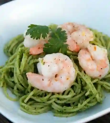 Pasta Al Pesto con Camarones