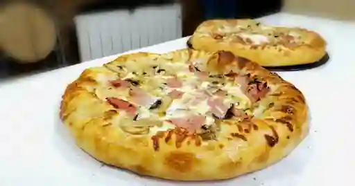 Pizza Pequeña 2 Sabores