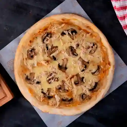 Pizza Pollo Champiñón