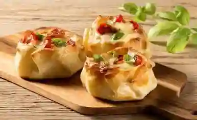 Empanada Caprese
