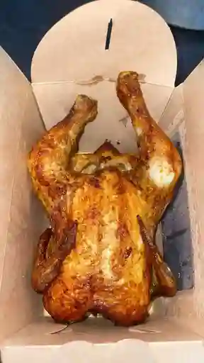 Combo 1 Pollo Asado y 2 Pierna Pernil Broaster