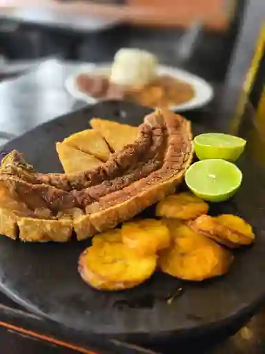 Chicharrón de Libra