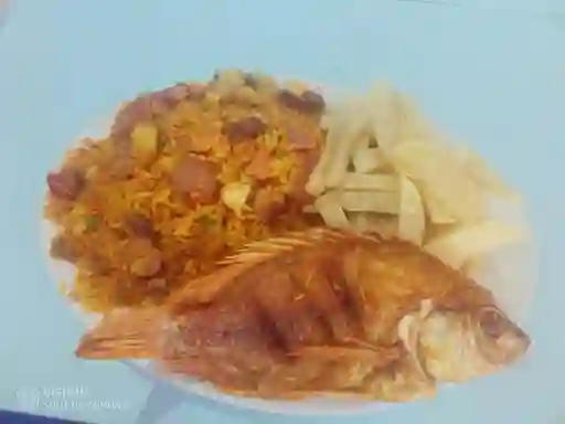 Arroz Paisa con Mojarra