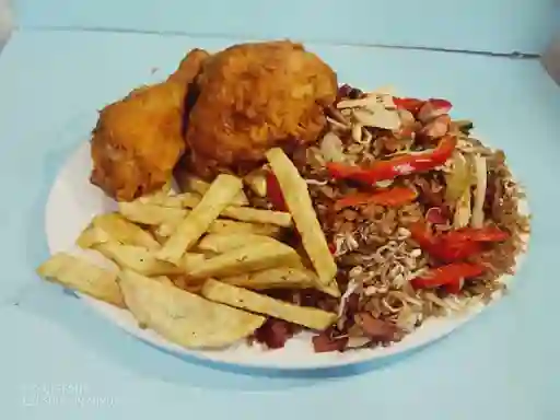 Arroz Oriental Con 1/4 De Pollo Broster