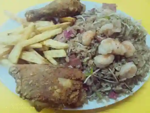 Arroz Chino Especial 1/4 Pollo Broaster