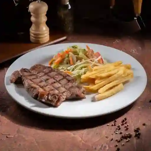 Churrasco con Ensalada y Papas