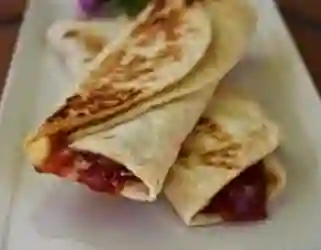 Quesadilla Dulce De Salsa Guayaba