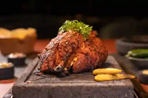 Pollo Al Carbon y Mole Negro