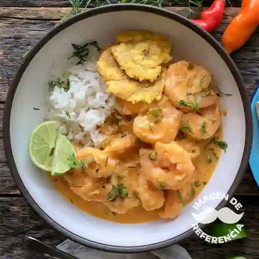 Almuerzo Camarón Encocado