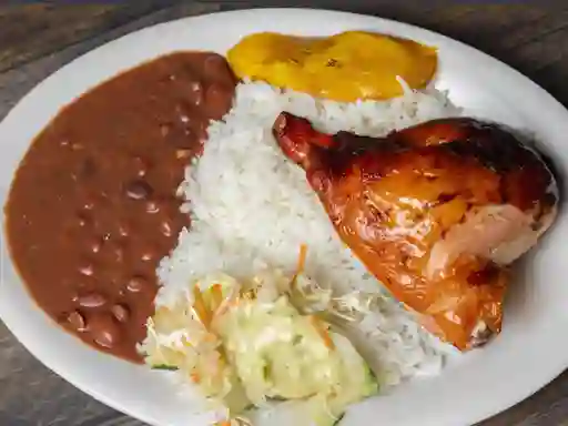 Almuerzo con Pollo Apanado