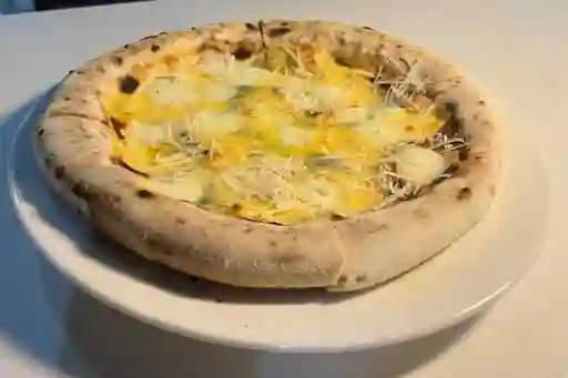 Pizza Cuatro Quesos