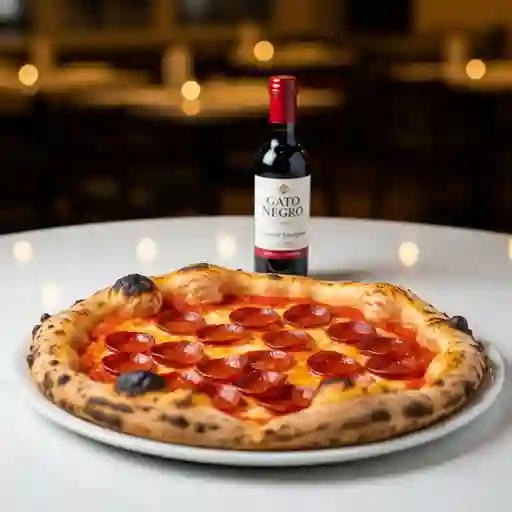Combo Pizza Pepperoni y Piba Vino