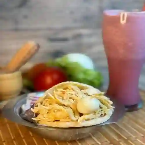 Arepa Rellena Pollo y Champinonmes Pollo Queso Mortadela Champiñ