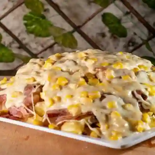 Salchipapa Mixto Gratinado