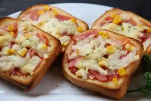 Tostadas a la Pizza