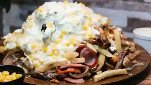 Salchipapa Súper