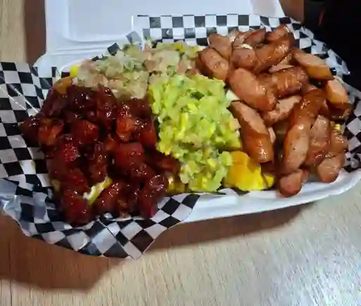 Salchipapas Costirranchera