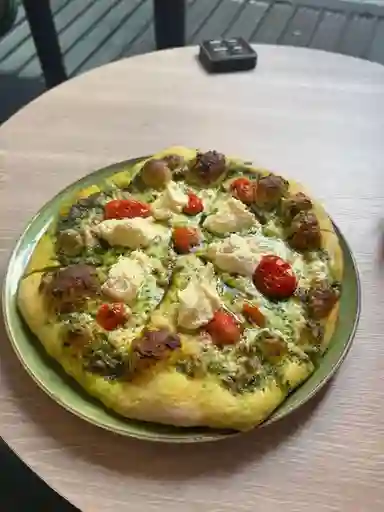 Pizza Italia Caprese