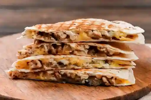 Quesadilla Champiñones
