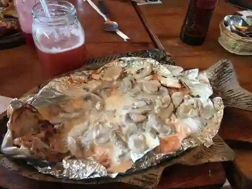 Trucha en Salsa Mushroom