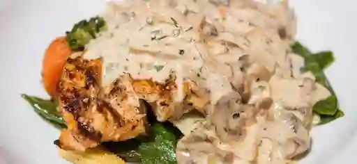 Pechuga en Salsa Mushroom