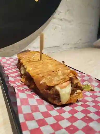 Sandwich con Carne O Pollo