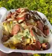 Salchipapa Suiza