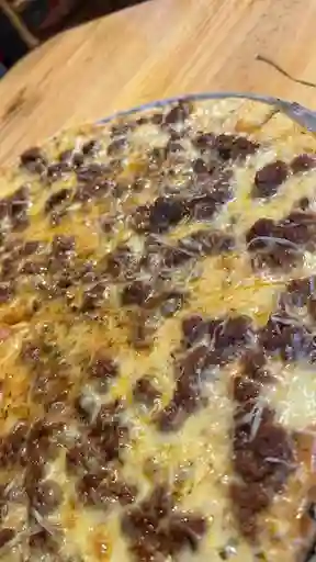 Pizza Boloñesa